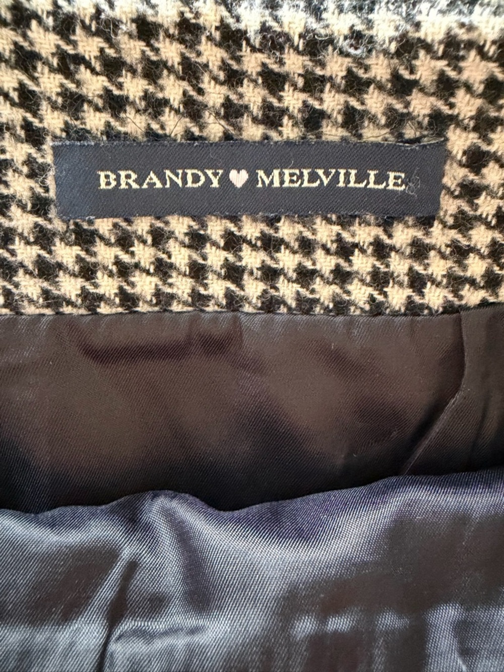 Brandy Melville Black & White Houndstooth Mini Skirt - Picture 2 of 2